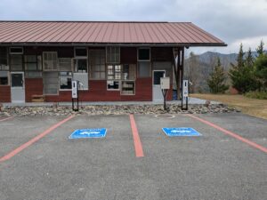 電気自動車(EV)充電スタンドを設置しました